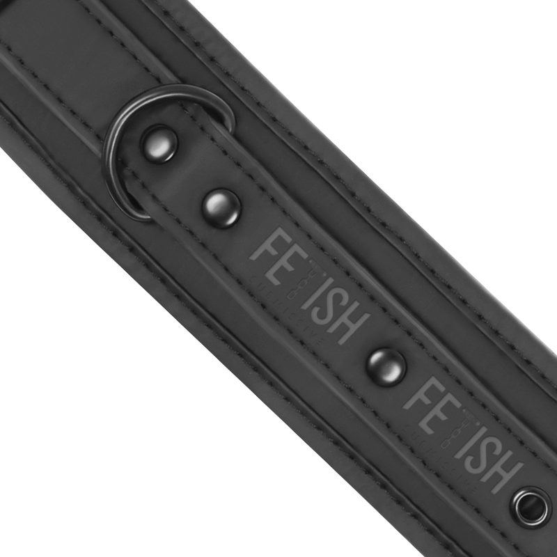 FETISH SUBMISSIVE - COLLIER ET MENOTTES EN CUIR VÉGAN AVEC DOUBLURE EN NOPRÈNE6